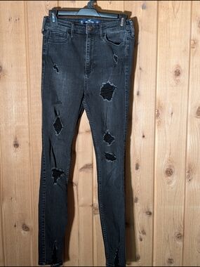 Hollister Women's Black Distressed Skinny Jeans
